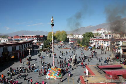 Lhasa: Der Bakhor Platz und der Potala-Palast Bakhor Platz/Lhasa