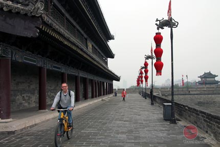 Fahrradtour auf der Stadtmauer in Xi'an Stadtmauer/Xi'an
